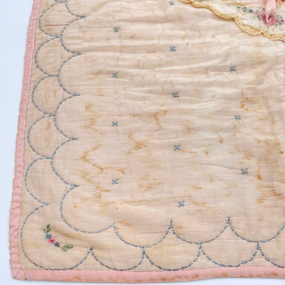 Vintage Baby Quilt Blanket Wounded Bird Handmade Embroidered Peach Pink Bow Girl - Picture 10 of 15
